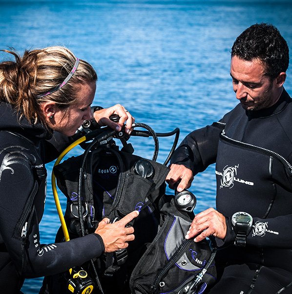 Go Pro - Careers in Diving | Dive HQ Westhaven